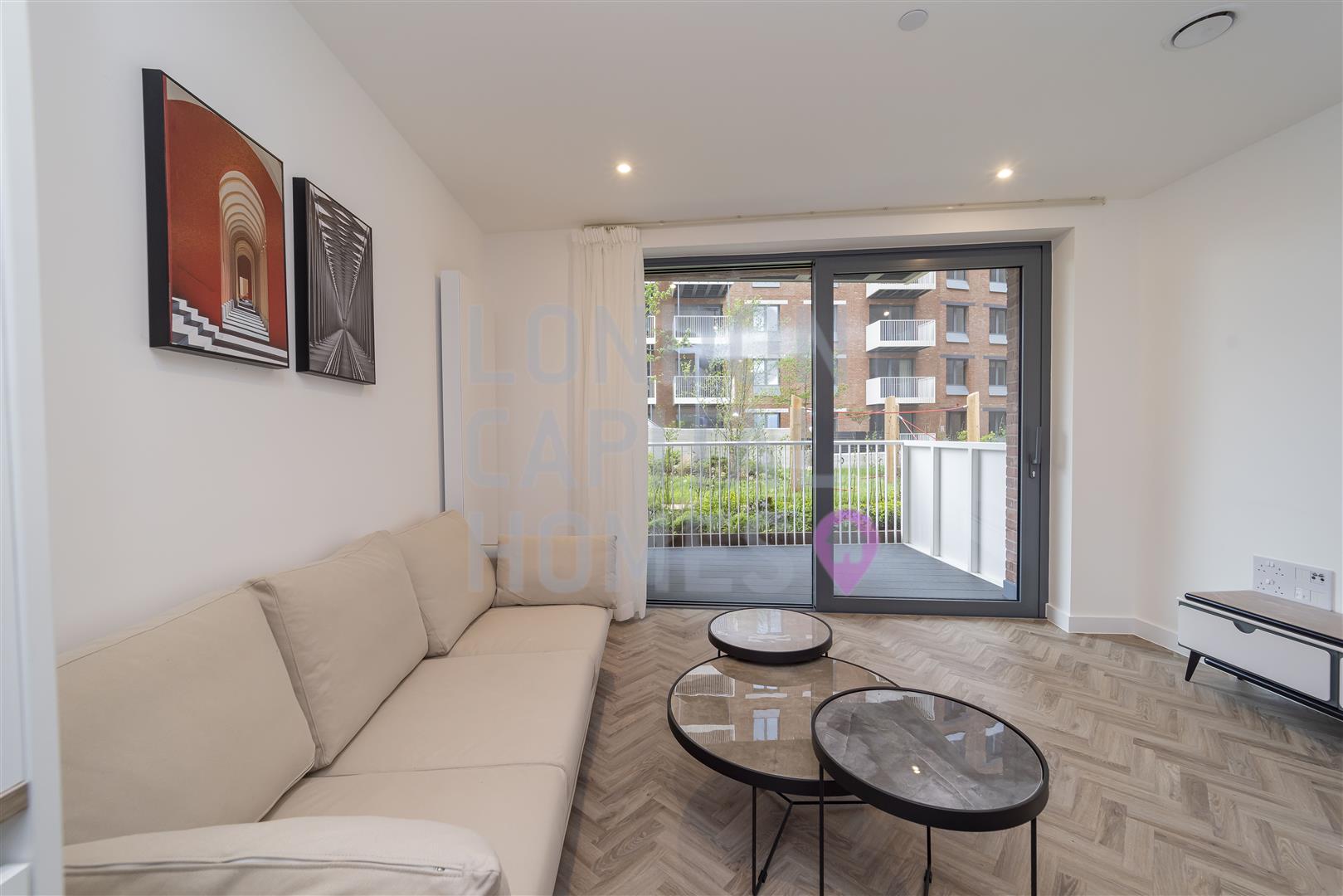 1 bed property in Skyline Apartments, 11 Makers Yard, London